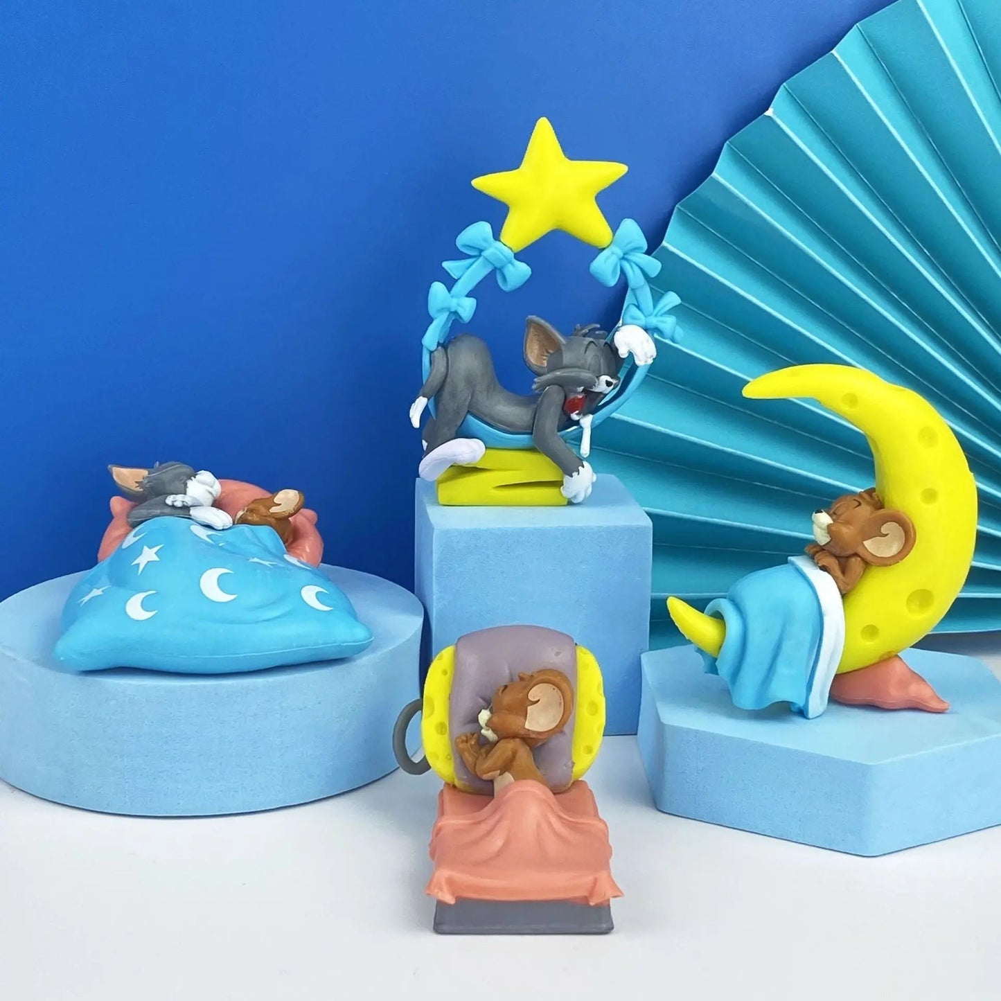 Tom and Jerry Cartoon Action Figures Model